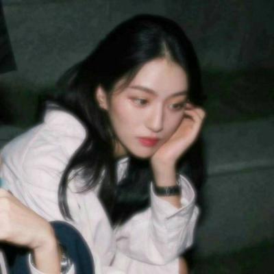 微信头像好看的伤感女生头像(精选18张)