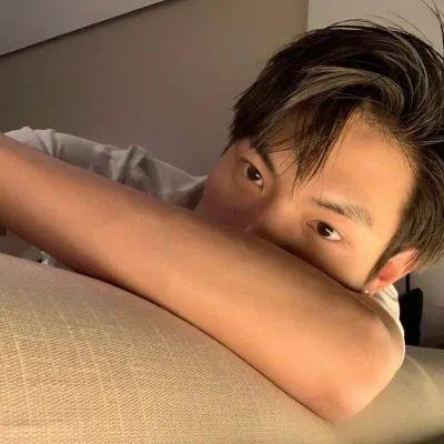 男生高冷帅气的头像(精选24张)