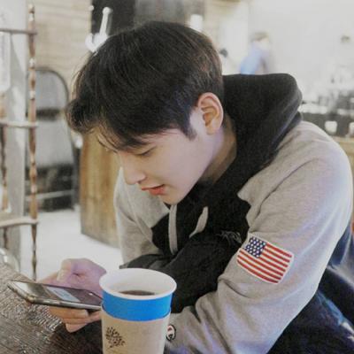 男生高冷帅气的头像(精选24张)