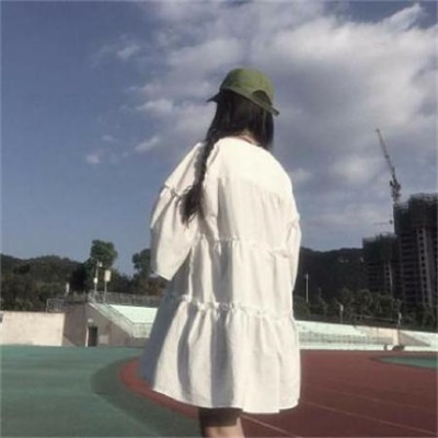 微信背影女头像图片(18张)