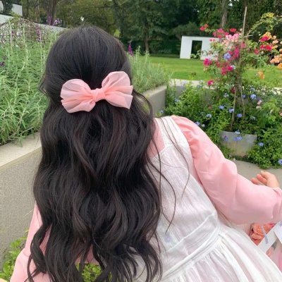 微信背影女头像图片(18张)