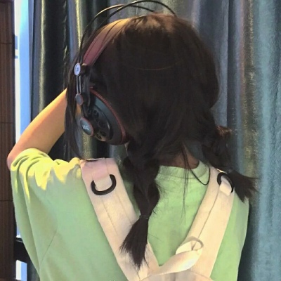 精美好看的女生绿色头像(精选20张)