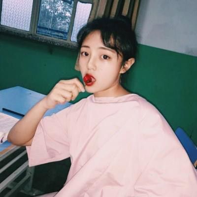 女生头像慵懒偏冷淡风ins(精选20张)