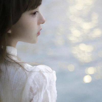 女生头像慵懒偏冷淡风ins(精选20张)