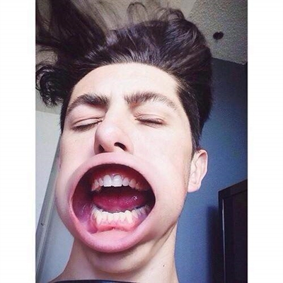 沙雕又好看的头像(精选18张)