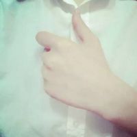 穿白衬衫的男半身头像(精选12张)