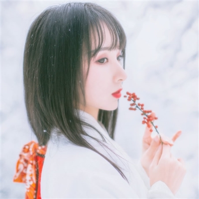 平凡女生头像(共18张)