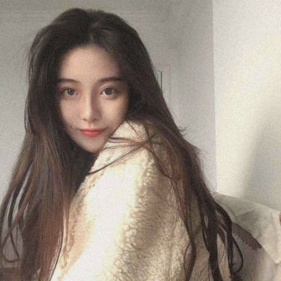 普通自然真人头像女(精选18张)