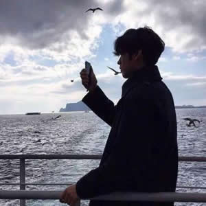 伤感男生微信头像(共20张)