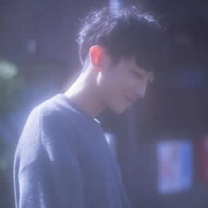 伤感男生微信头像(共20张)