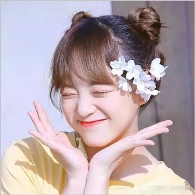 开怀大笑的女生头像(优选20张)