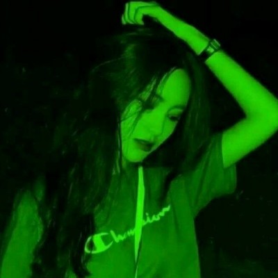 最新版绿色清新高冷耐看的女头合集(优选18张)