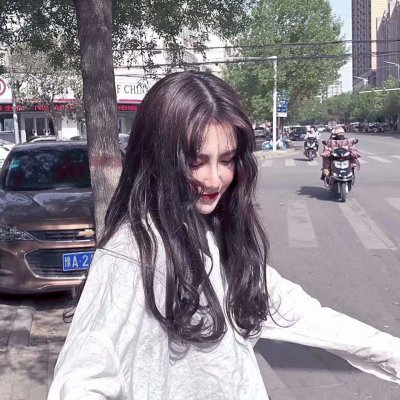 最新版绿色清新高冷耐看的女头合集(优选18张)