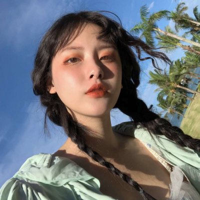 最新版绿色清新高冷耐看的女头合集(优选18张)