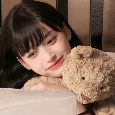 女生高质量精美惊艳头像(优选24张)