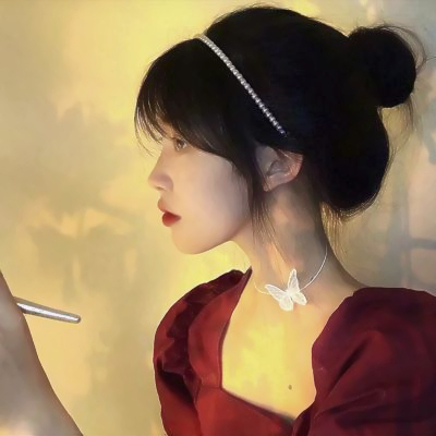 女生高质量精美惊艳头像(优选24张)