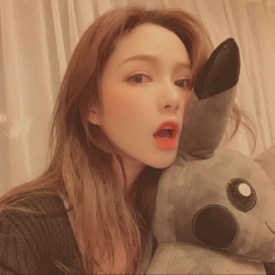 漂亮小姐姐的微信头像(优选18张)