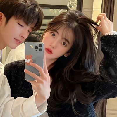 甜蜜情侣头像一对一人一个(共18张)