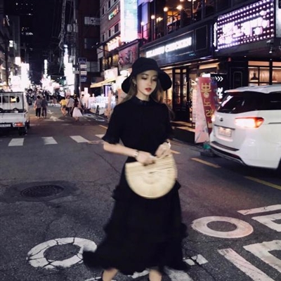 甜蜜情侣头像一对一人一个(共18张)