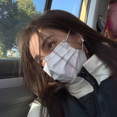 成熟且有深度的头像女生(精选18张)