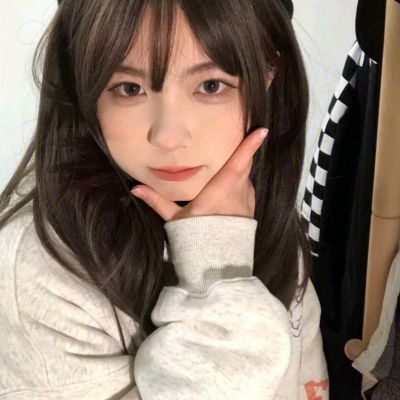 很罕见又很好看的女生头像(精选20张)