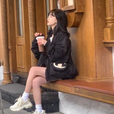 很罕见又很好看的女生头像(精选20张)