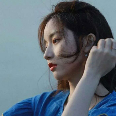 有品位的微信女人头像(32张)