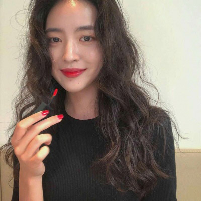 有品位的微信女人头像(32张)