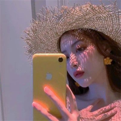 2023年最火爆的微信头像女(精选18张)