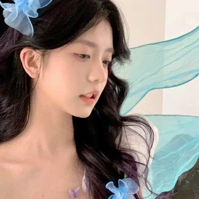 2023年最火爆的微信头像女(精选18张)