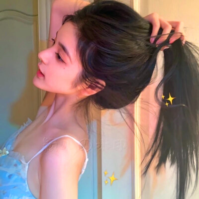 2023年最火爆的微信头像女(精选18张)