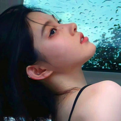 2023年最火爆的微信头像女(精选18张)