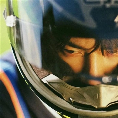 高级感十足的头像男(优选34张)