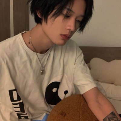 高级感十足的头像男(优选34张)