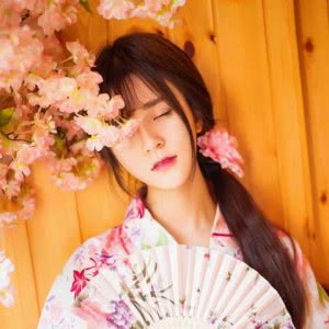 唯美古典美女头像图片(共18张)