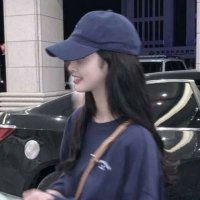 高清好看的潮流网图女头像(共24张)