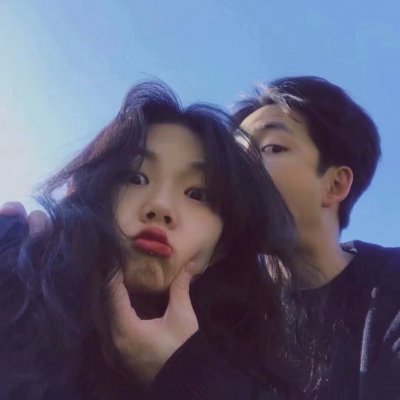 互相拥抱的情侣头像一男一女(优选18张)
