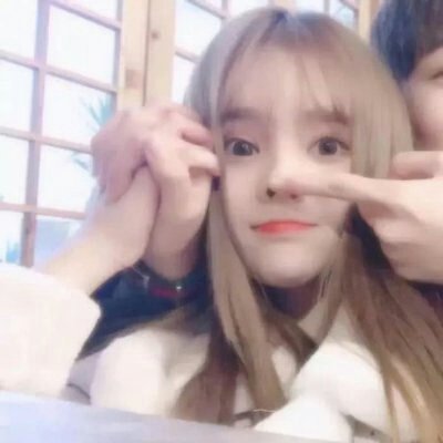 可爱情侣头像一人一张分开图片(优选16张)