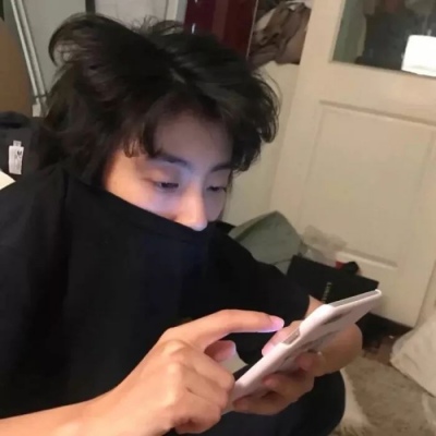 超酷高冷的男生头像(优选18张)