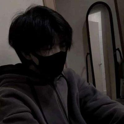 超酷高冷的男生头像(优选18张)