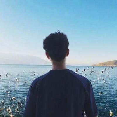 冷酷头像男生背影头像(优选16张)