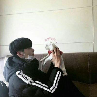 冷酷头像男生背影头像(优选16张)