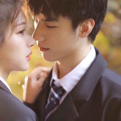 甜蜜浪漫情侣带字头像一对两张图片(18张)