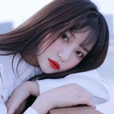 小清新图片唯美简约女头像(精选22张)