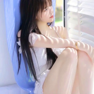 小清新图片唯美简约女头像(精选22张)