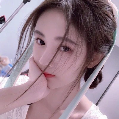 小清新图片唯美简约女头像(精选22张)