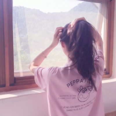 成熟女士背影头像图片大全(精选30张)