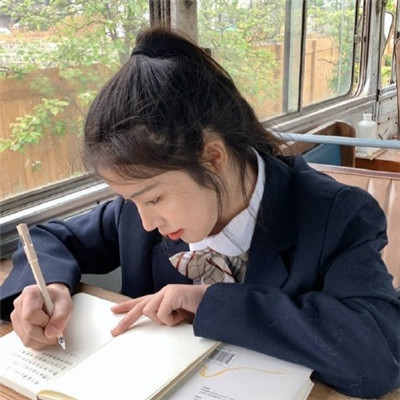 超有感觉的qq个性女生头像图片(18张)