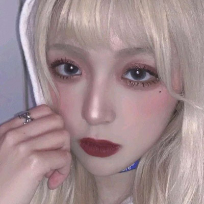 孤傲冷艳淡漠女生头像(优选18张)