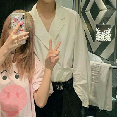 创意情侣头像一左一右图片大全(精选18张)